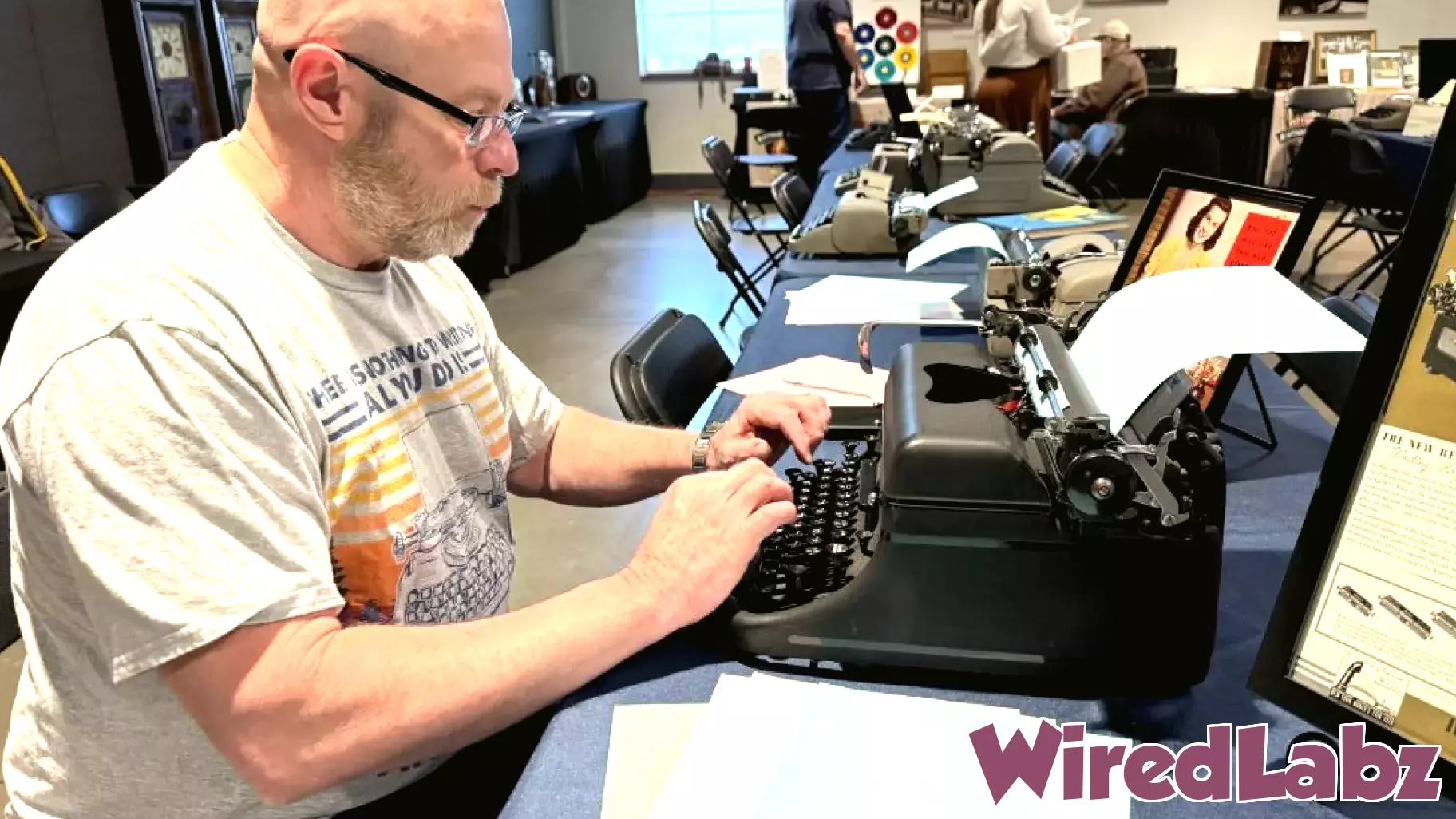 Collectors show off vintage technology at Pennsylvania Trolley Museum