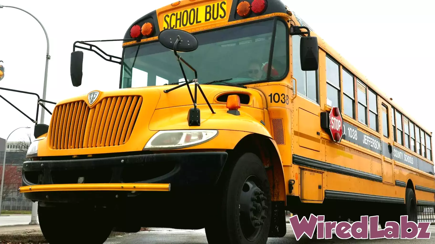 JCPS bus drivers prepare for 1st day with new technology aimed at improving arrivals